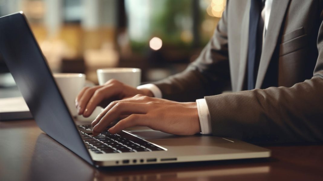 IBM's AI-Driven Hybrid Cloud Strategy Sets $290 Price Target on Growth Trajectory