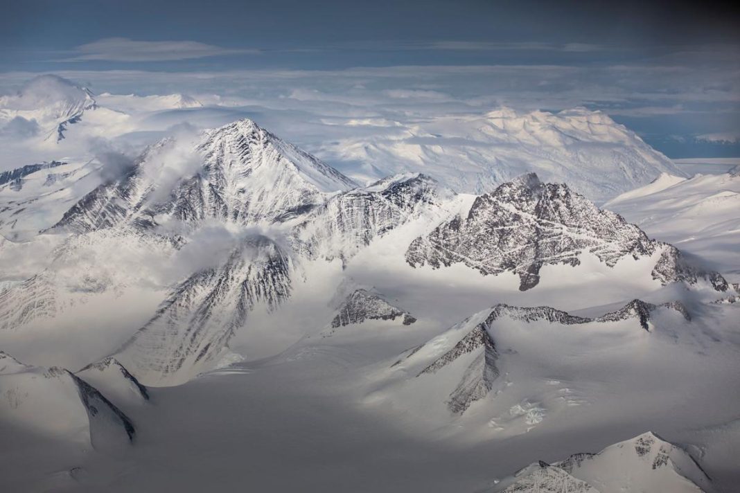 New Discoveries Reveal the Antarctic Mountains' Thrilling Past